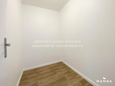 For rent Bagneux 3 rooms 63 m2 Hauts de Seine (92220) photo 3