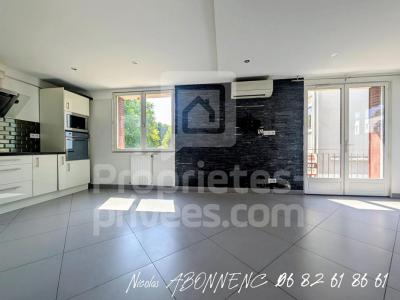 For sale Grenoble 4 rooms 73 m2 Isere (38100) photo 2