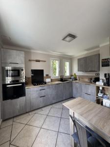 For sale Tassin-la-demi-lune 4 rooms 83 m2 Rhone (69160) photo 2