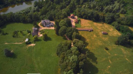 For sale Asnans-beauvoisin 33 rooms 1700 m2 Jura (39120) photo 1