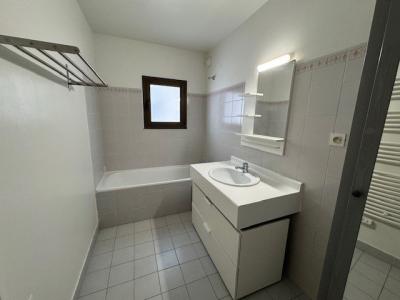 Louer Appartement Lyon-4eme-arrondissement 1695 euros