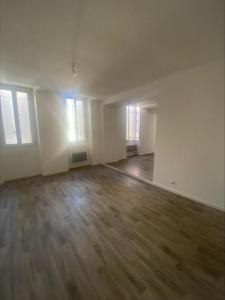 Louer Appartement Roquemaure Gard
