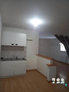 Louer Appartement 64 m2 Cercy-la-tour