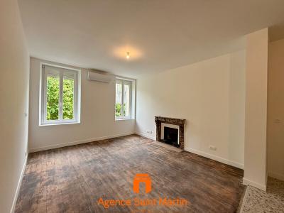Louer Appartement 75 m2 Ancone