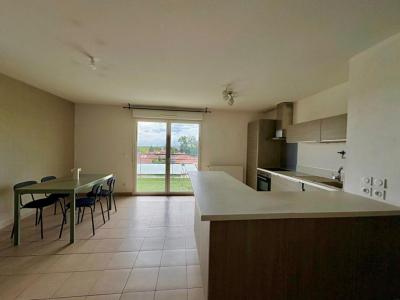 For rent Miramas 4 rooms 70 m2 Bouches du Rhone (13140) photo 4
