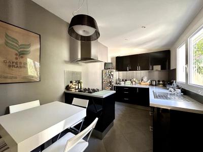 For sale Bordeaux 5 rooms 170 m2 Gironde (33000) photo 3