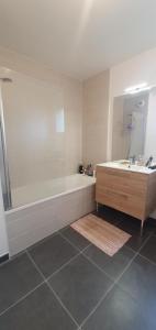 For rent Aix-les-bains 3 rooms 65 m2 Savoie (73100) photo 3