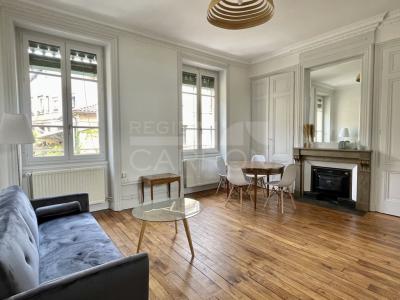 For rent Lyon-1er-arrondissement 2 rooms 57 m2 Rhone (69001) photo 0