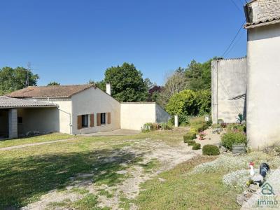 For sale Saint-cybardeaux 326 m2 Charente (16170) photo 2