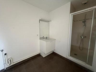 For rent Saint-sebastien-sur-loire 2 rooms 46 m2 Loire atlantique (44230) photo 4