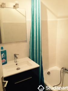 For rent Juan-les-pins 2 rooms 35 m2 Alpes Maritimes (06160) photo 1