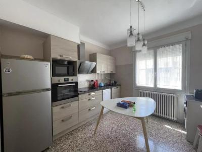 For sale Arles 3 rooms 118 m2 Bouches du Rhone (13200) photo 2
