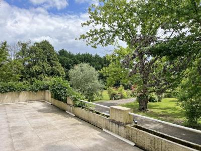 For sale Pau 7 rooms 302 m2 Pyrenees atlantiques (64000) photo 2