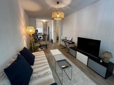 Louer Appartement 45 m2 Bordeaux