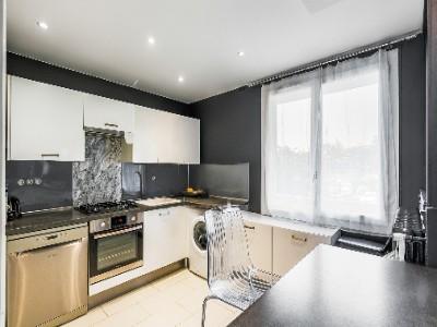 For sale Villeurbanne 4 rooms 86 m2 Rhone (69100) photo 3