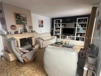 For sale Surgeres 4 rooms 112 m2 Charente maritime (17700) photo 1