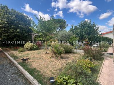 For sale Surgeres 4 rooms 112 m2 Charente maritime (17700) photo 3