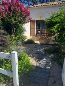 For sale Saint-georges-de-didonne 3 rooms 40 m2 Charente maritime (17110) photo 1