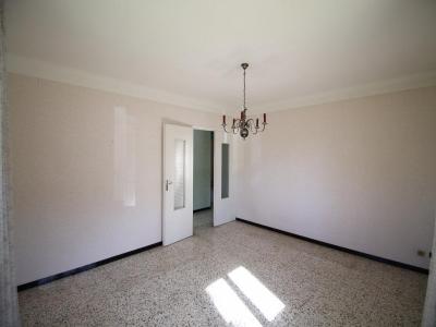 For sale Lodeve 3 rooms 73 m2 Herault (34700) photo 3