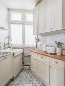For rent Paris-2eme-arrondissement 2 rooms 36 m2 Paris (75002) photo 2