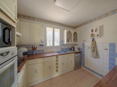 For sale Marseille-13eme-arrondissement 4 rooms 80 m2 Bouches du Rhone (13013) photo 2