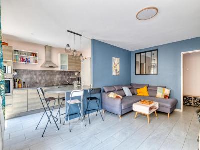 For sale Lyon-3eme-arrondissement 4 rooms 82 m2 Rhone (69003) photo 2