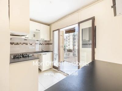 For sale Marseille-3eme-arrondissement 3 rooms 66 m2 Bouches du Rhone (13003) photo 3