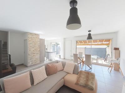 For sale Istres 4 rooms 92 m2 Bouches du Rhone (13800) photo 1