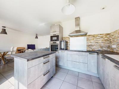 For sale Istres 4 rooms 92 m2 Bouches du Rhone (13800) photo 4