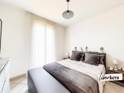For sale Istres 4 rooms 79 m2 Bouches du Rhone (13800) photo 4