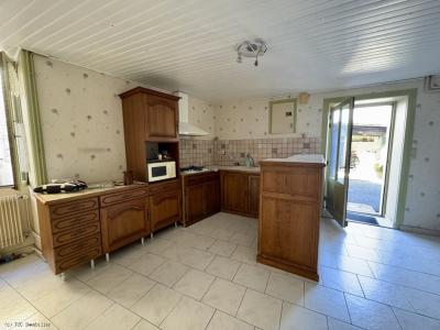 For sale Aigre 8 rooms 165 m2 Charente (16140) photo 2