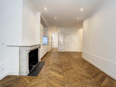 For sale Lyon-1er-arrondissement 4 rooms 99 m2 Rhone (69001) photo 1