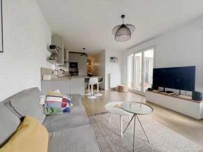 For sale Bougival 3 rooms 68 m2 Yvelines (78380) photo 1