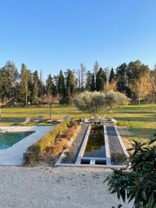 For sale Caumont-sur-durance 8 rooms 215 m2 Vaucluse (84510) photo 1
