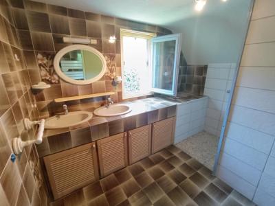 For sale Saint-goazec 6 rooms 141 m2 Finistere (29520) photo 4