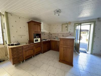 For sale 8 rooms 165 m2 Charente (16140) photo 2
