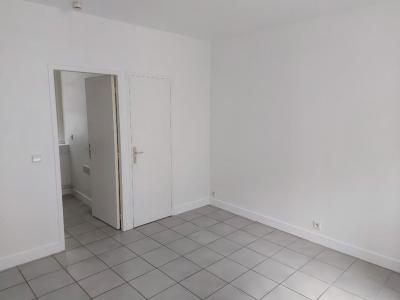 For rent Bordeaux 1 room 22 m2 Gironde (33000) photo 2