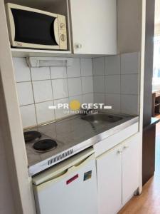 For rent Tholonet 1 room 17 m2 Bouches du Rhone (13100) photo 2