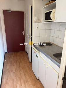 For rent Tholonet 1 room 17 m2 Bouches du Rhone (13100) photo 3
