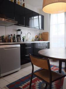For rent Levallois-perret 2 rooms 46 m2 Hauts de Seine (92300) photo 2