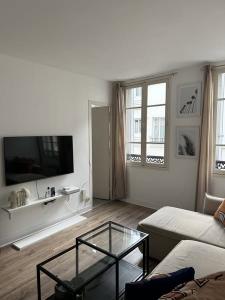 For rent Paris-11eme-arrondissement 2 rooms 34 m2 Paris (75011) photo 1