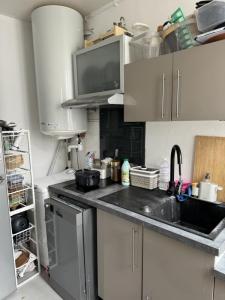 For rent Paris-11eme-arrondissement 2 rooms 34 m2 Paris (75011) photo 2