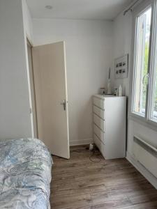 For rent Paris-11eme-arrondissement 2 rooms 34 m2 Paris (75011) photo 3