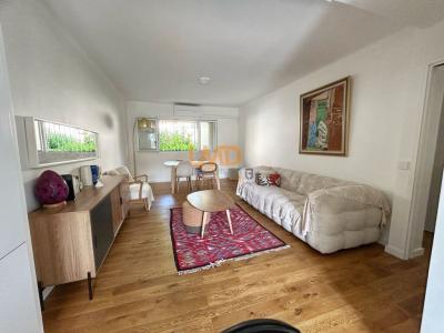 For sale Marseille-7eme-arrondissement 3 rooms 60 m2 Bouches du Rhone (13007) photo 2