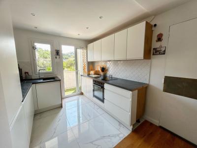 For sale Marseille-7eme-arrondissement 3 rooms 60 m2 Bouches du Rhone (13007) photo 3
