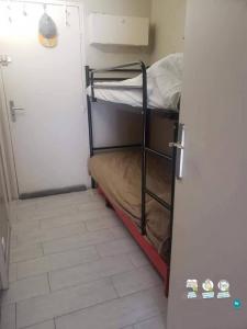 Louer Appartement Saint-cyr-sur-mer 630 euros