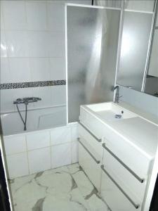 For rent Saint-etienne 3 rooms 64 m2 Loire (42000) photo 4