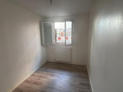 For sale Lyon-3eme-arrondissement 3 rooms 75 m2 Rhone (69003) photo 4