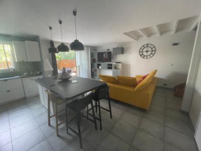 Louer Appartement 67 m2 Saint-paul
