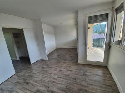 For rent Bogny-sur-meuse 5 rooms 73 m2 Ardennes (08120) photo 1